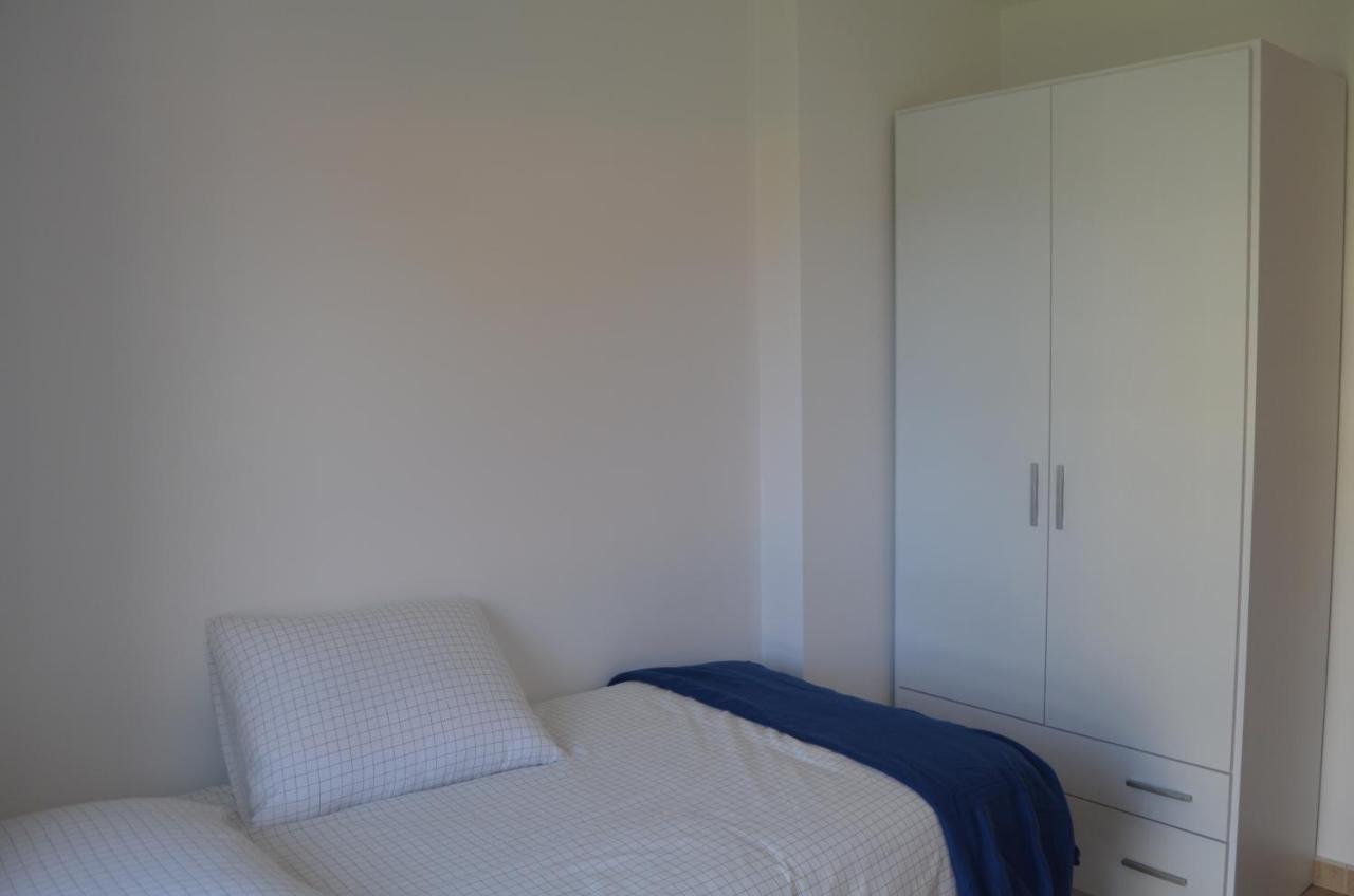 Precioso Apartamento Con Garaje En Ares. Exteriör bild